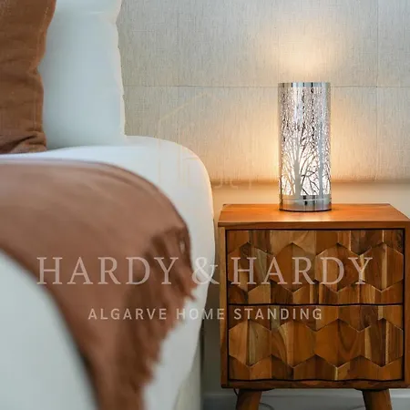 H&h Sea View Elegance: Modern Porto De Mos