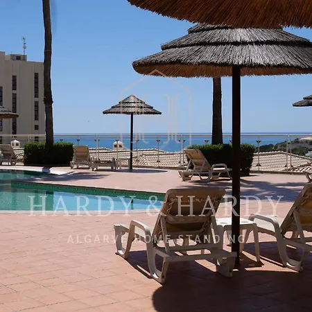 Apartment H&h Sea View Elegance: Modern Porto De Mos Lagos