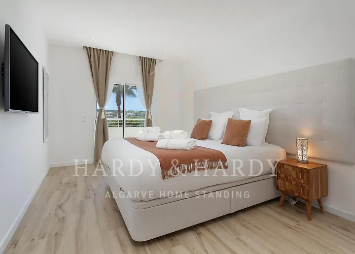 H&h - Rare Modern & Elegant With Wonderful Sea Views, A Few Meters From Porto De Mos Лагуш