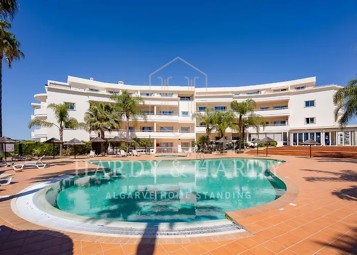 H&h - Rare Modern & Elegant With Wonderful Sea Views, A Few Meters From Porto De Mos 公寓 *