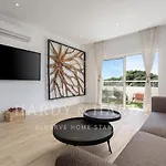H&h - Rare Modern & Elegant With Wonderful Sea Views, A Few Meters From Porto De Mos Lagos